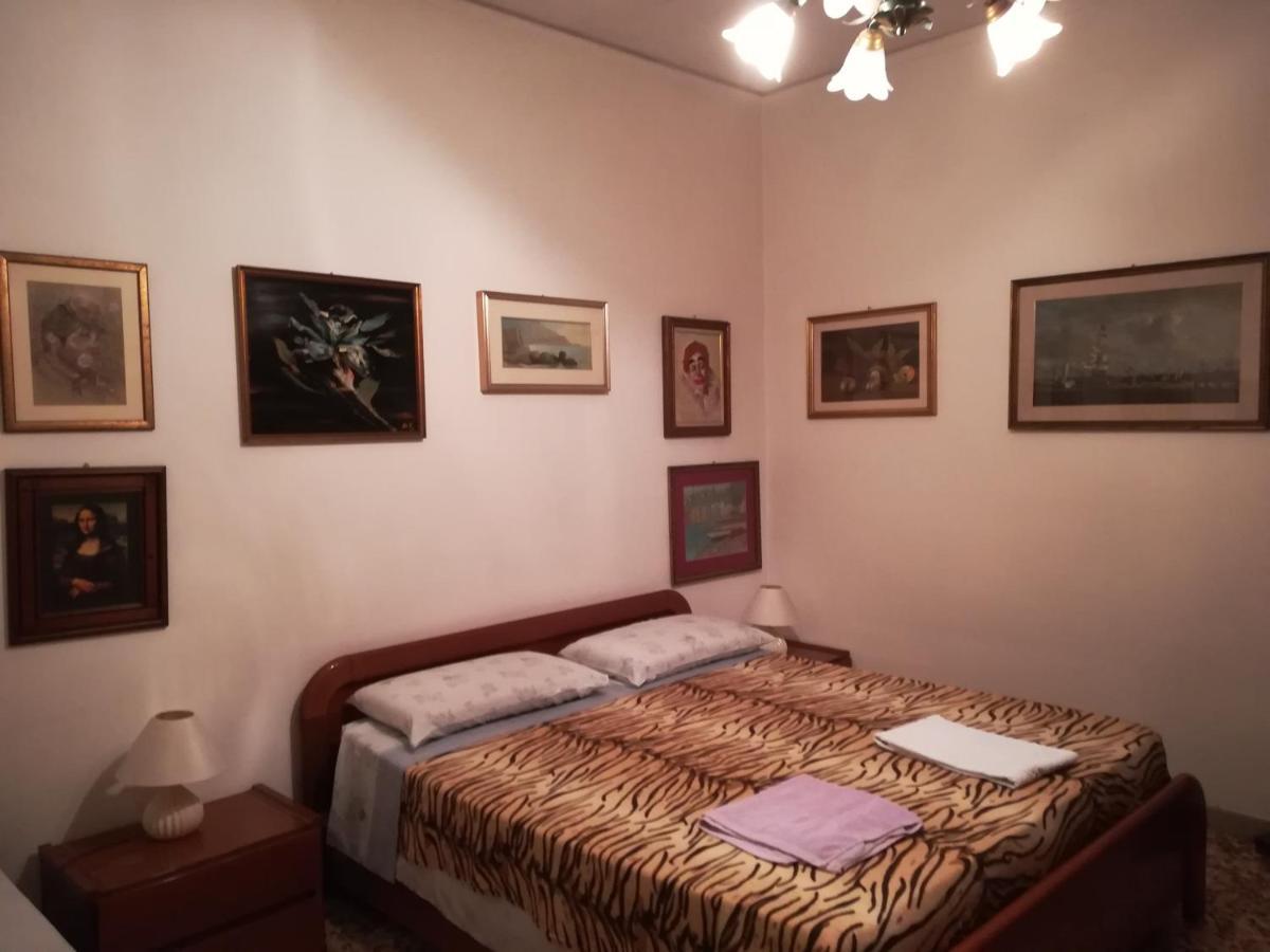 Bed and Breakfast Casa Gramsci Módena Exterior foto